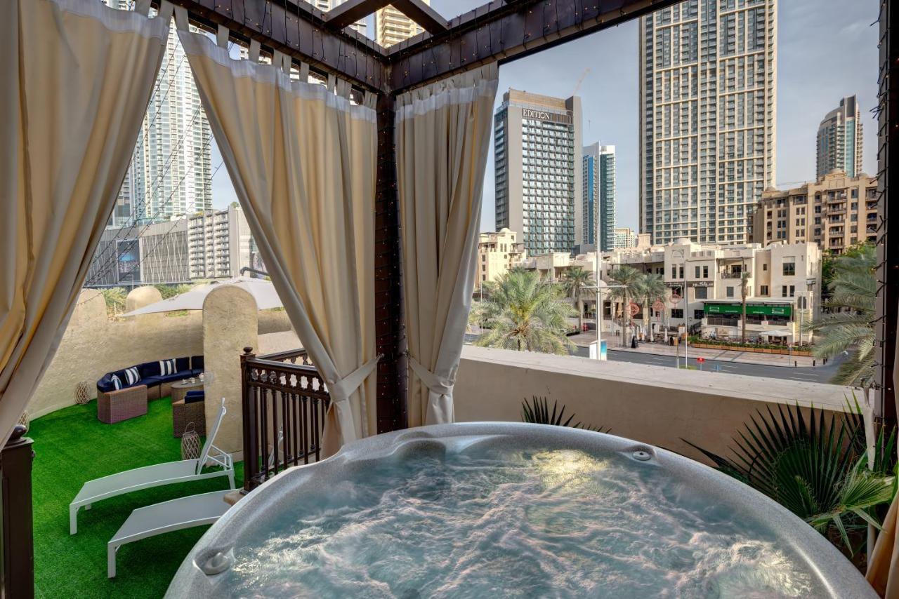 Durrani Homes - Unique Garden Apt At Souk Al Bahar Besides Dubai Mall & Burjkhalifa With Private Jaccuzi المظهر الخارجي الصورة