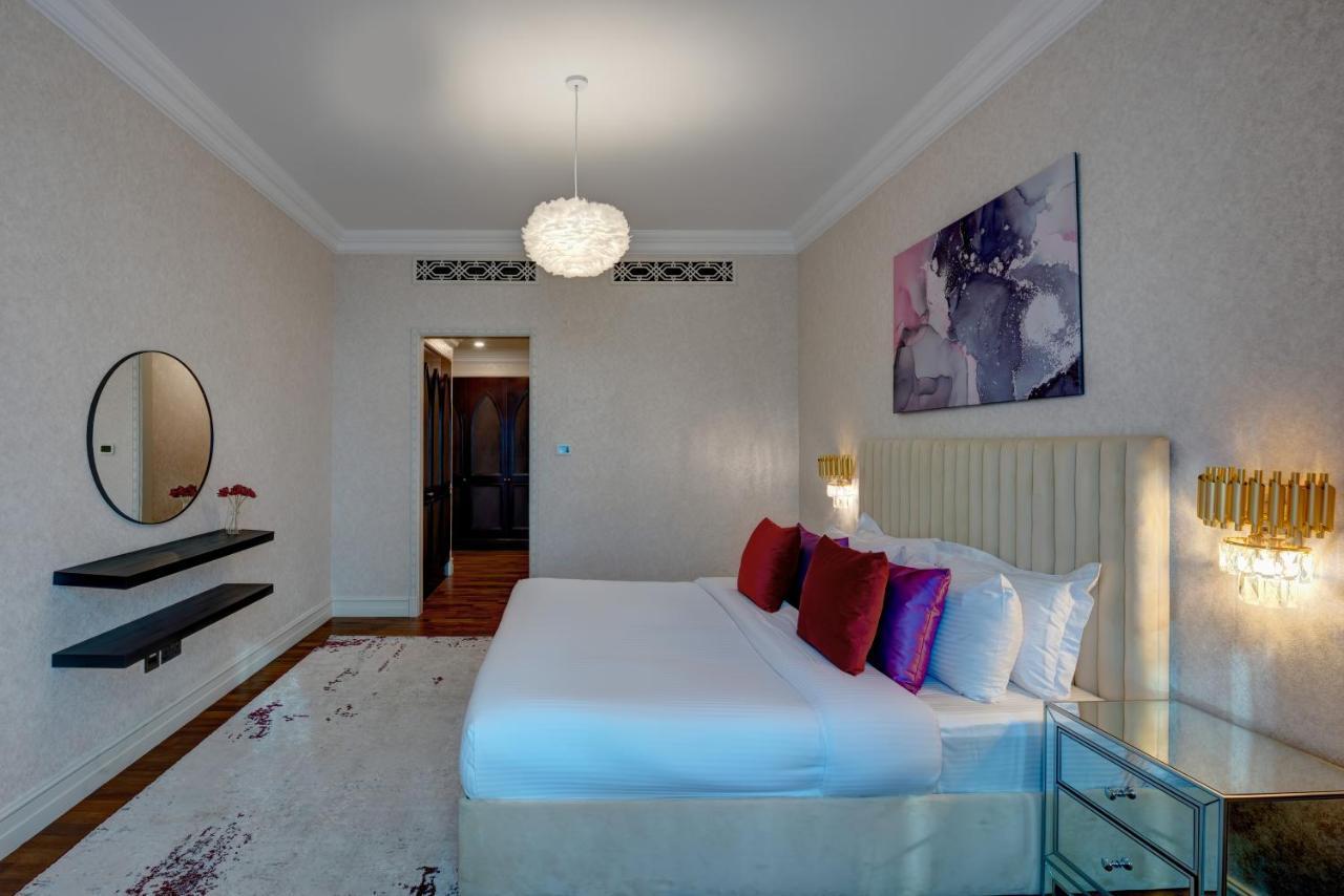 Durrani Homes - Unique Garden Apt At Souk Al Bahar Besides Dubai Mall & Burjkhalifa With Private Jaccuzi المظهر الخارجي الصورة